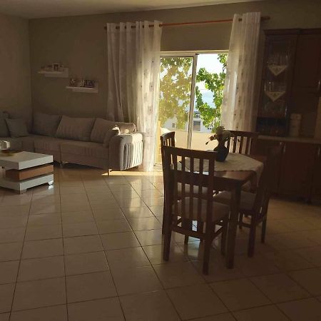White Panorama Apartment Sarande Luaran gambar