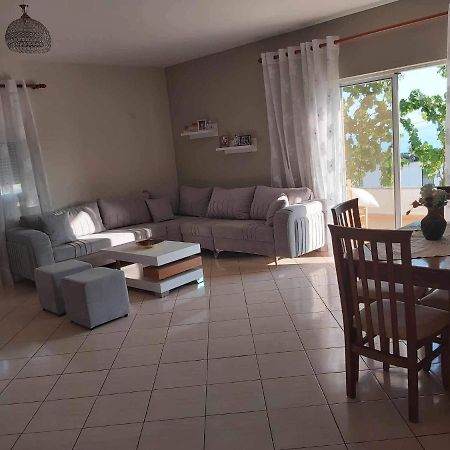 White Panorama Apartment Sarande Luaran gambar