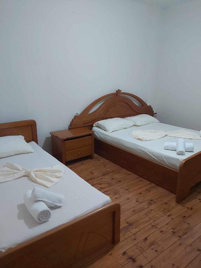 White Panorama Apartment Sarande Luaran gambar