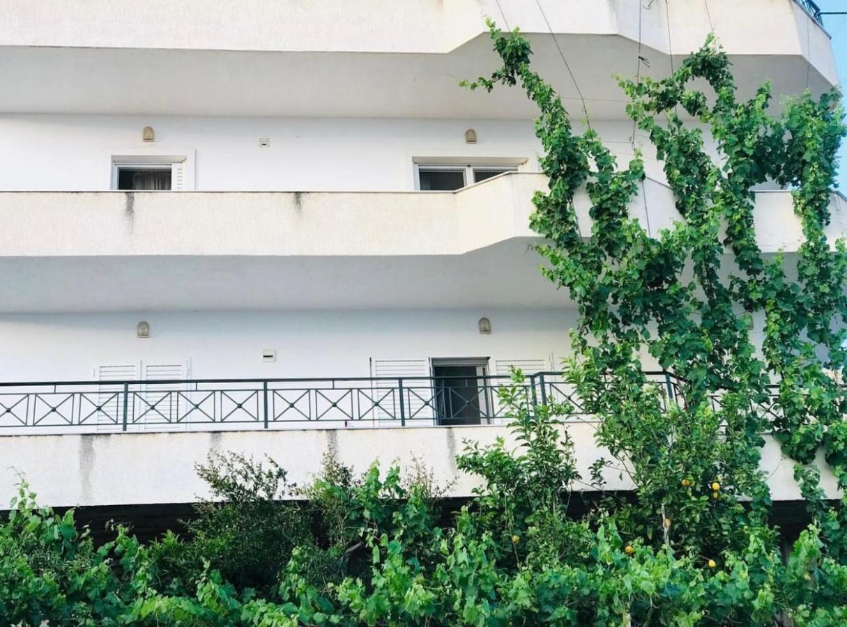 White Panorama Apartment Sarande Luaran gambar
