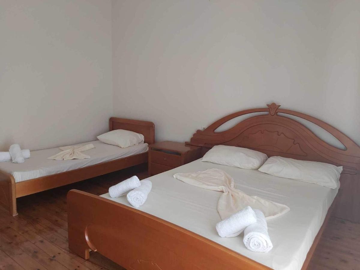 White Panorama Apartment Sarande Luaran gambar