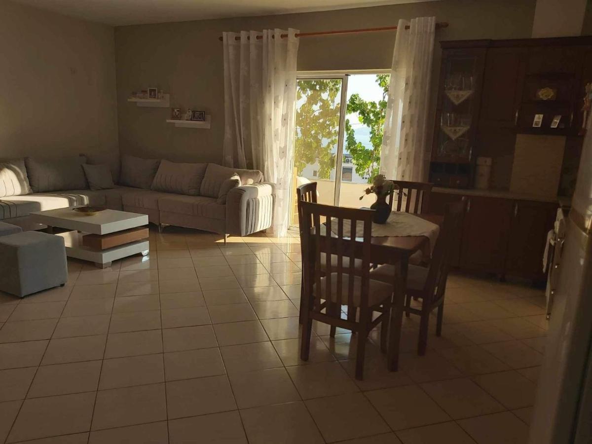 White Panorama Apartment Sarande Luaran gambar