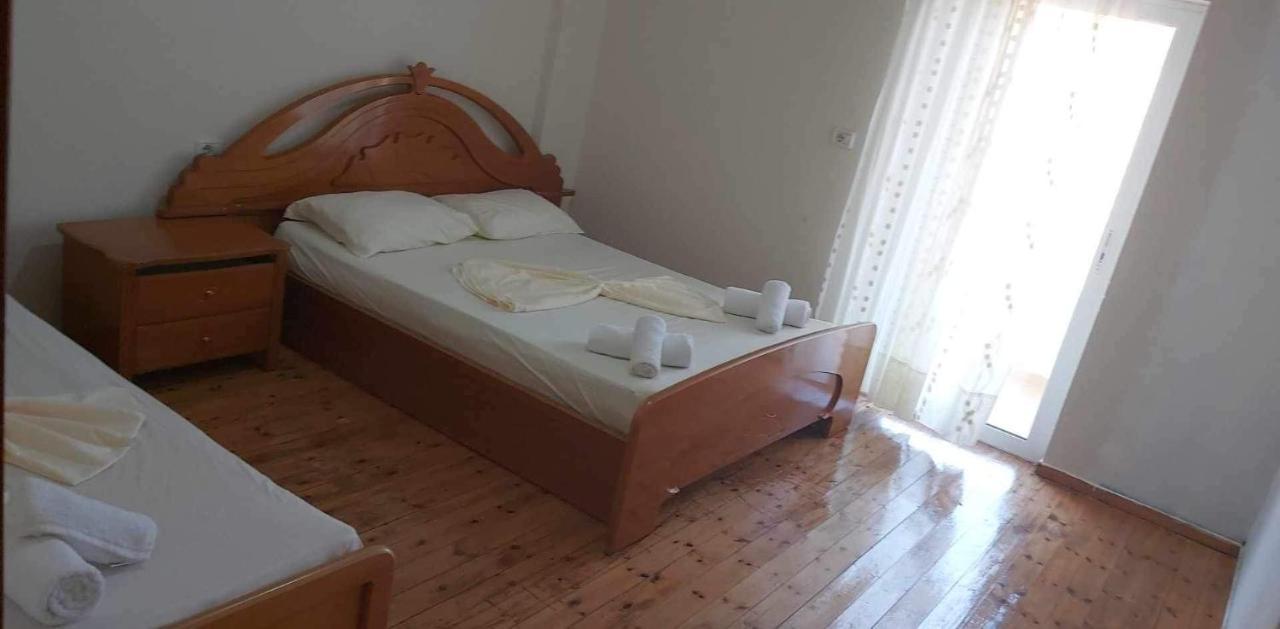 White Panorama Apartment Sarande Luaran gambar