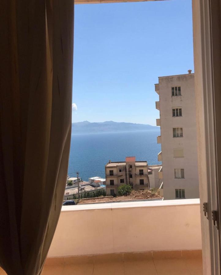 White Panorama Apartment Sarande Luaran gambar